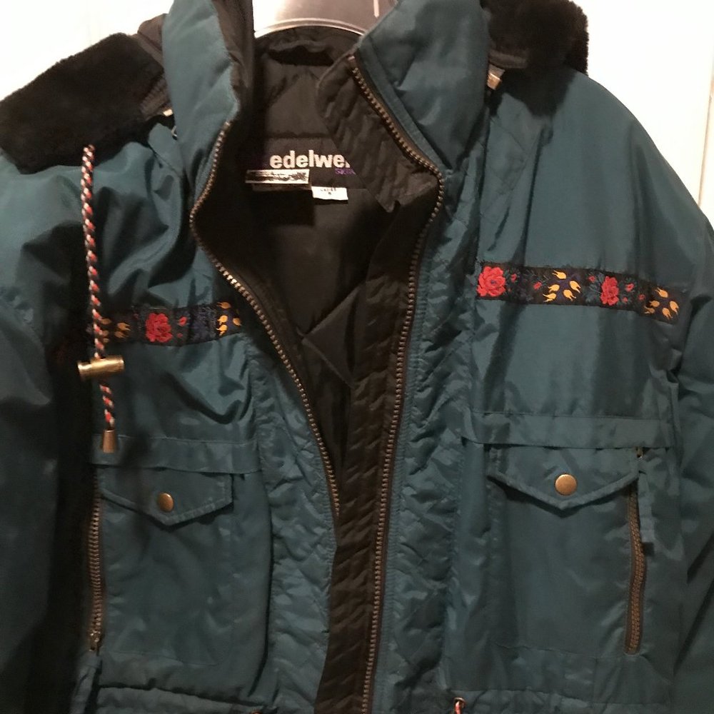 Edelweiss Brand - Beautiful Cozy Teal/Green Ski Coat - Size S